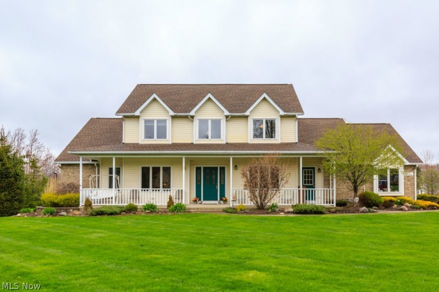 One owner 4 bedroom first floor master 3.5 bath and 1.5 acres. Kitchen has granite countertops and natural stone floors with full glass breakfast area. DR with HDWD floors and trayed ceiling. Family room with 10' ceiling, fireplace and wall of glass. Full front porch, 13 coarse bsmt, 3 car over sized garage/storage.