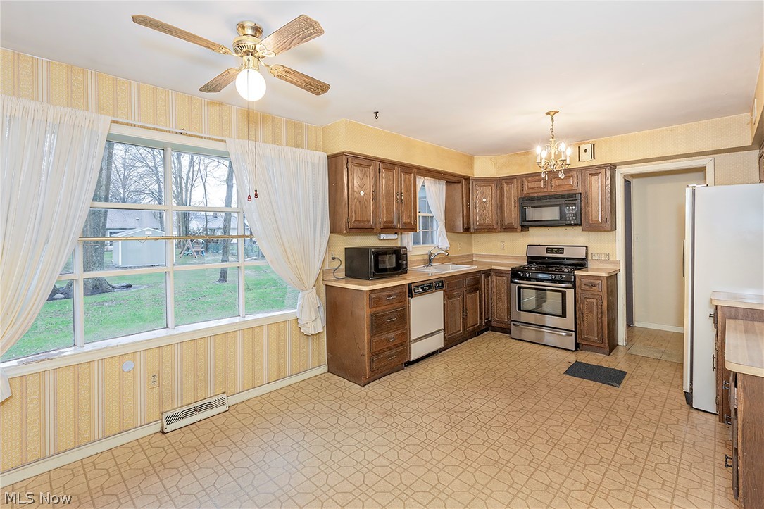 Williamsburg Estates - Residential