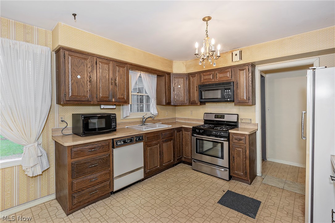 Williamsburg Estates - Residential