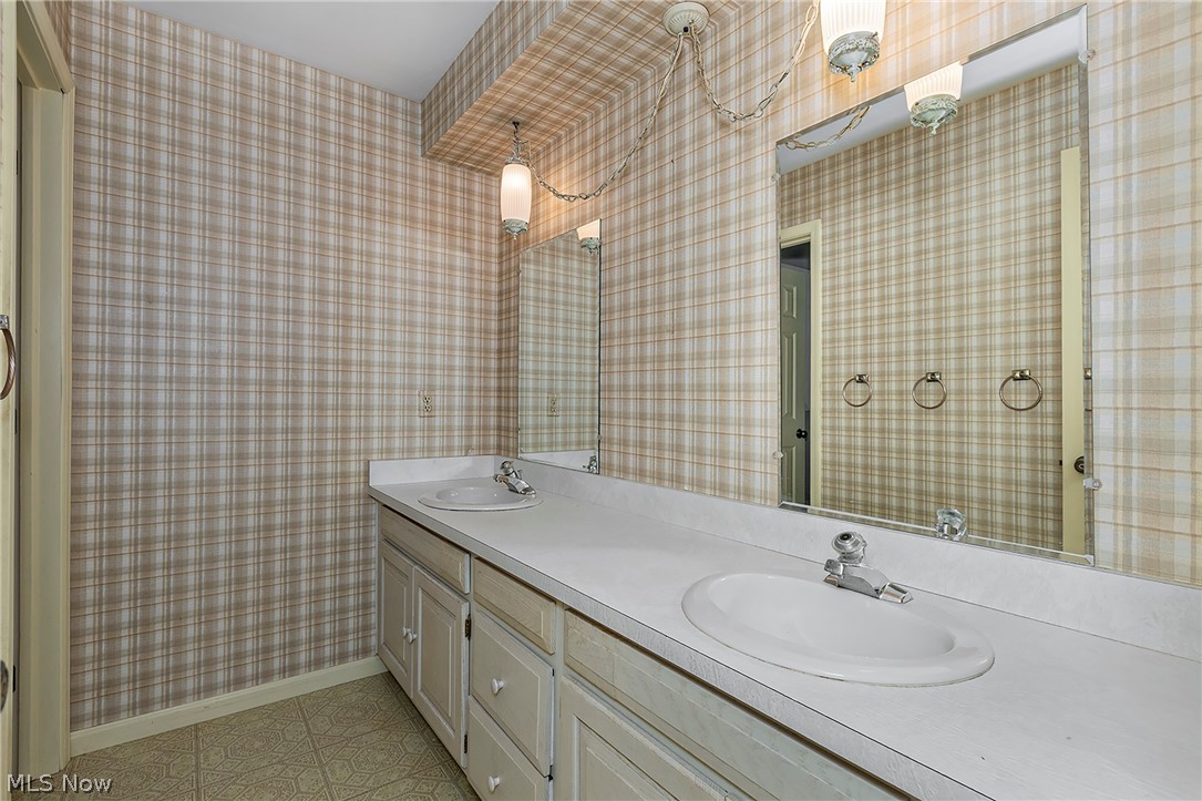 Williamsburg Estates - Residential