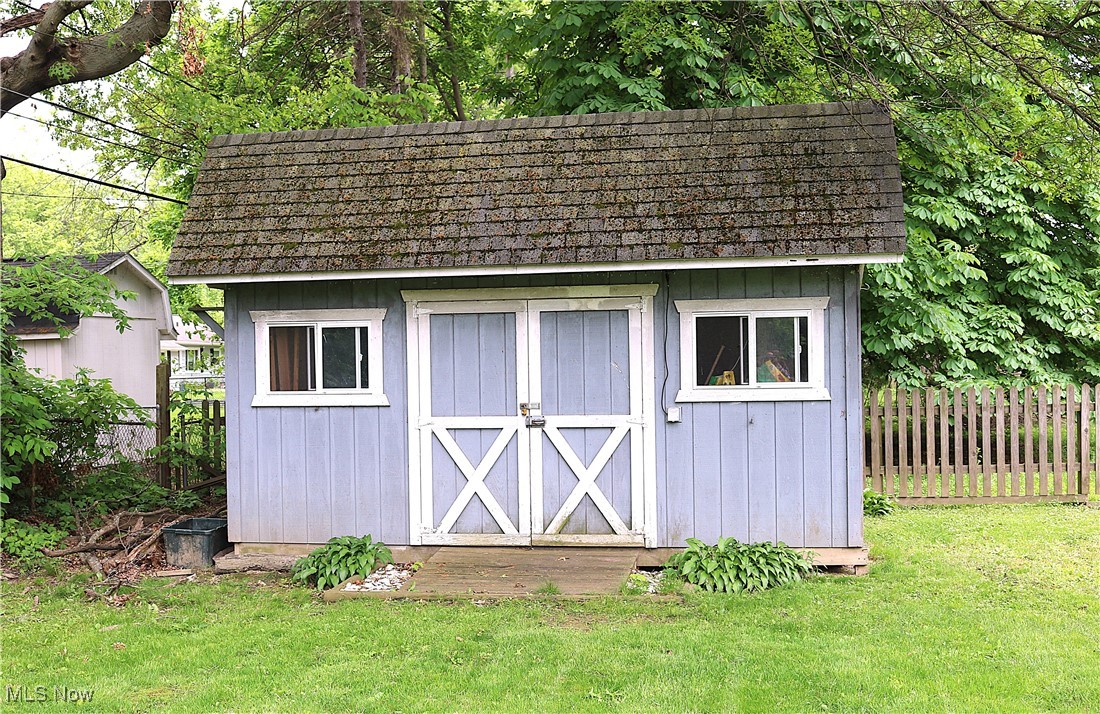 8233 Midland Road, Mentor, Ohio image 2