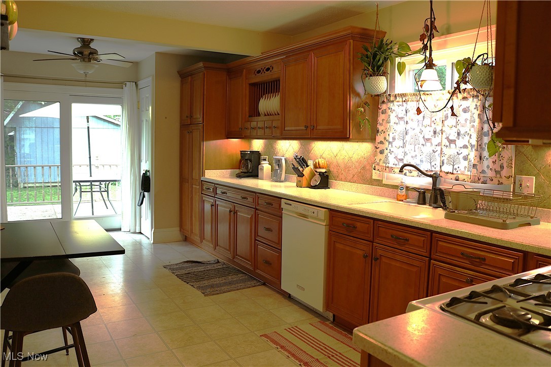 8233 Midland Road, Mentor, Ohio image 4
