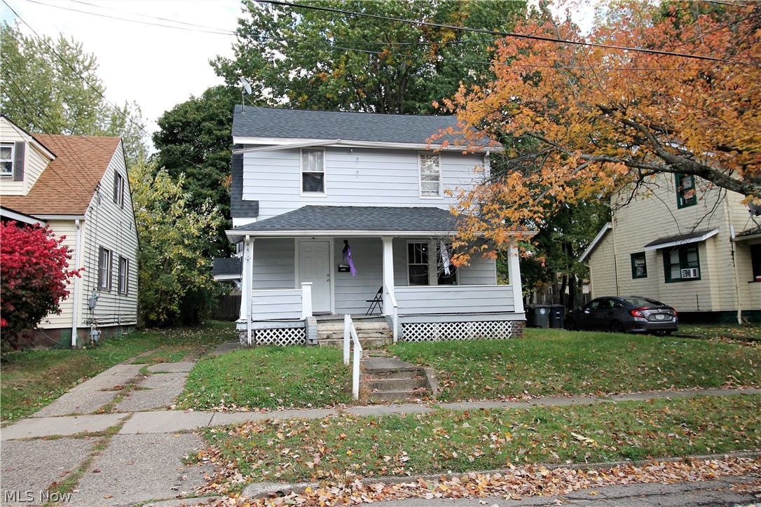 This three bedroom, one full bath colonial home with a one car garage is part of a six home portfolio. This six home portfolio total asking is $286,990. The monthly rent for this home is $749.00. The monthly income for the six properties are a total of $4,567. The other properties include 1259 Kansas Street, Akron; 2249 5th St. SW, Akron; 2286 6th St SW, Akron; 250 Sobul Avenue, Akron; 622 Talbot Avenue, Akron.