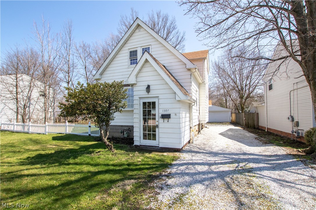 Royal View Allotment - Residential