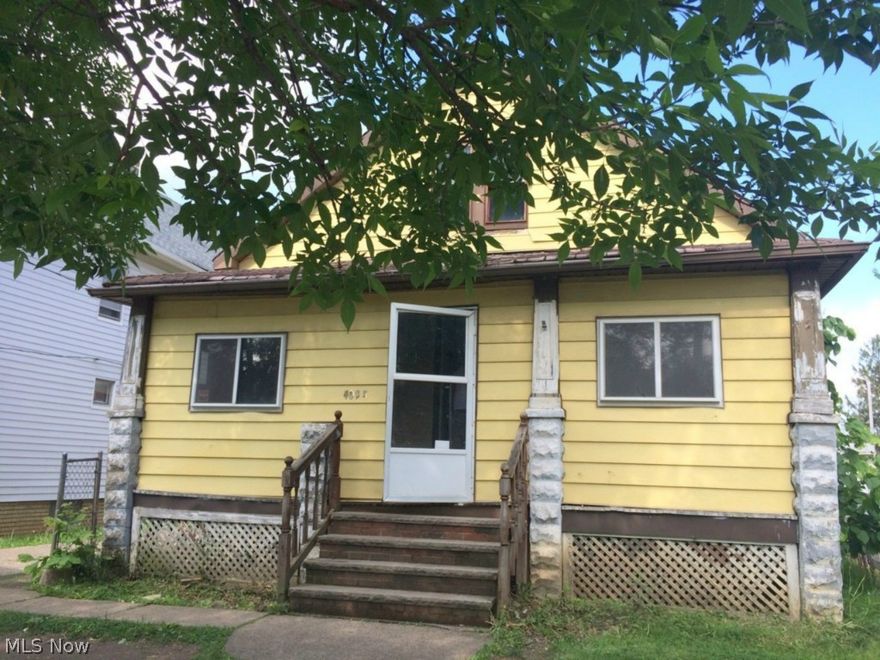 Cute Bungalow located in Cleveland! Great Starter Home! Three spacious bedrooms; 1 Bath. Staircase leading to second floor could be finished for extra bedroom/office. Kitchen has eat in area and plenty of cabinetry. Full basement for extra storage or work shop area. Add your touches and make this your home. Schedule your showing Today and submit your offer.