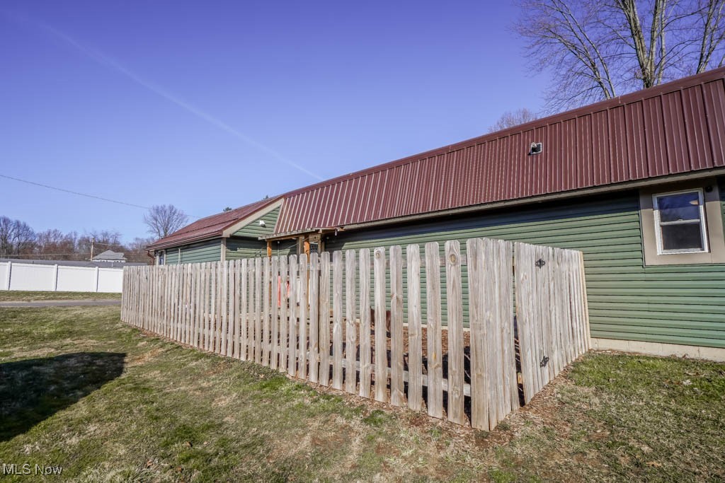 549 Mohican Street, Brewster, Ohio image 35