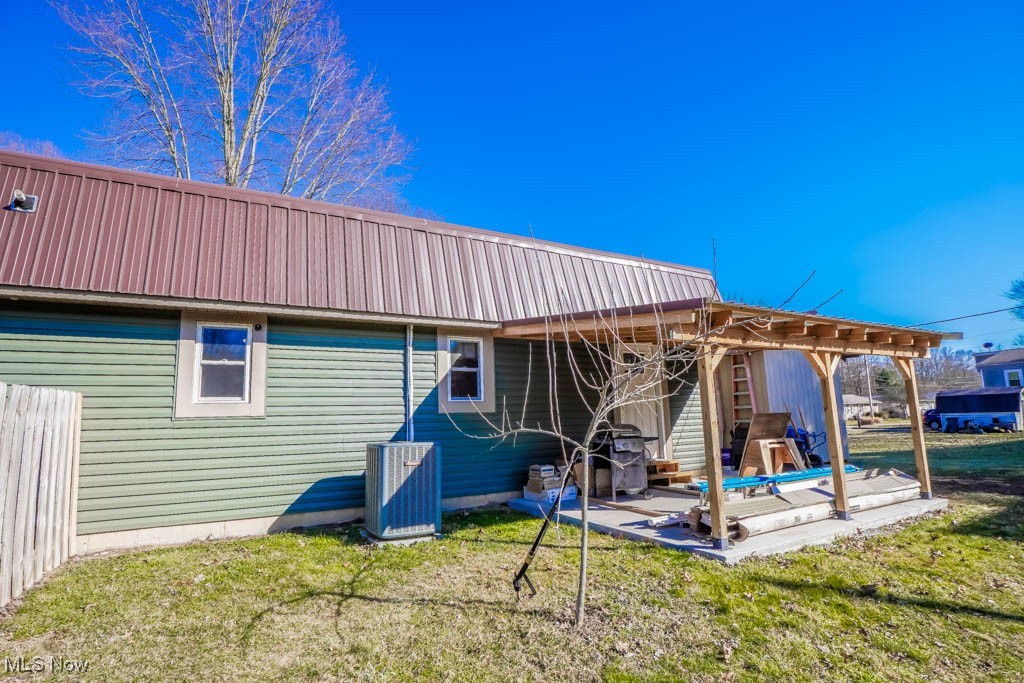 549 Mohican Street, Brewster, Ohio image 36