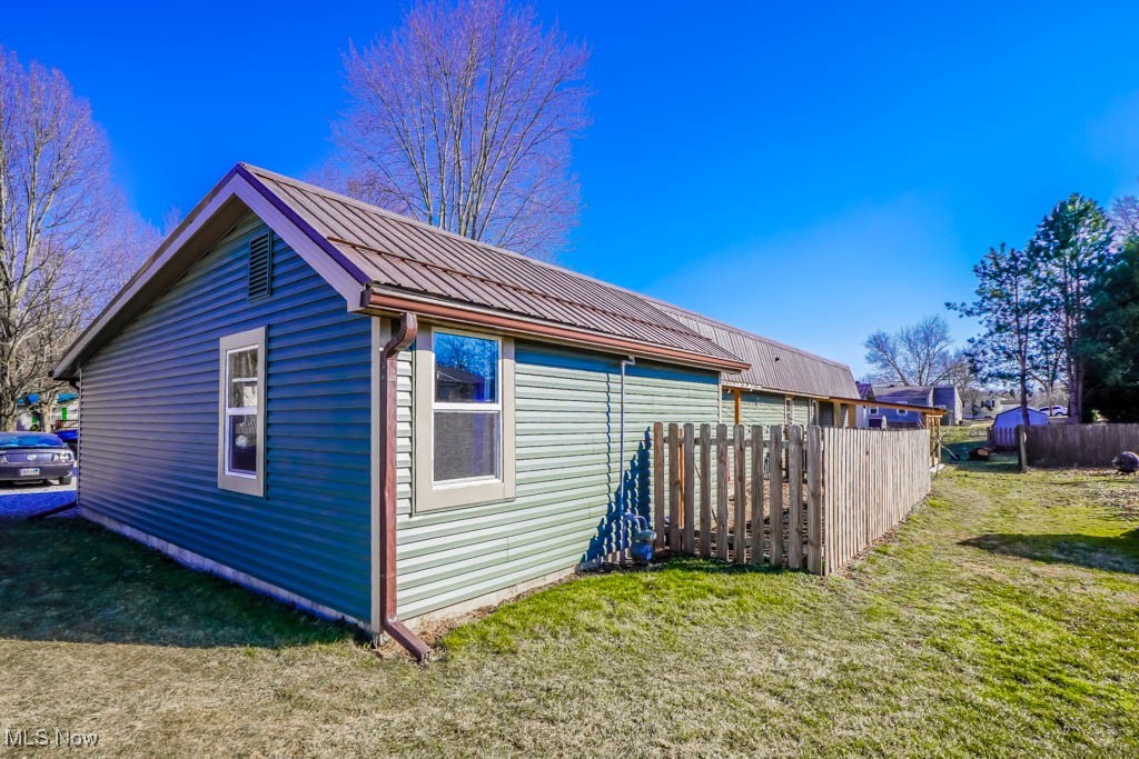 549 Mohican Street, Brewster, Ohio image 33