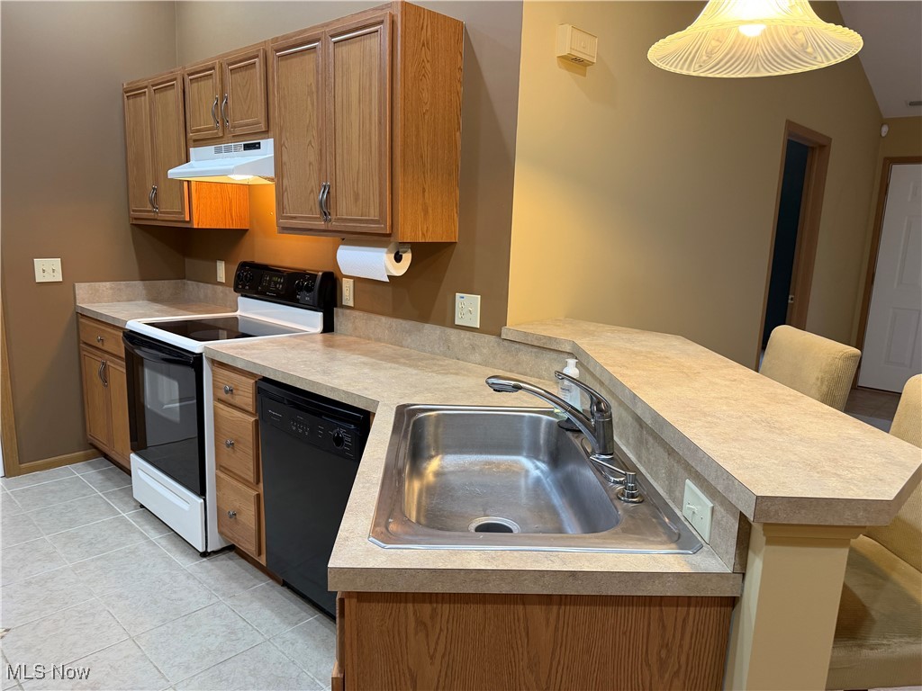 Scotsbury Green Condos - Residential