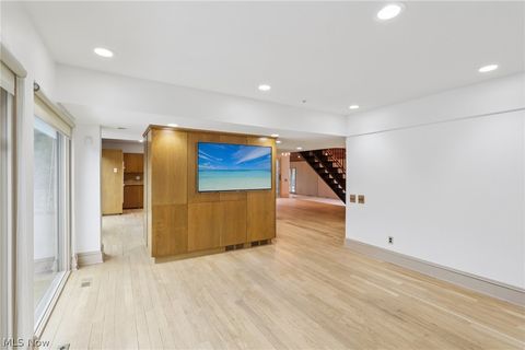 Tiny photo for 32150 S Woodland Road, Cleveland, OH 44124 (MLS # 5188082)