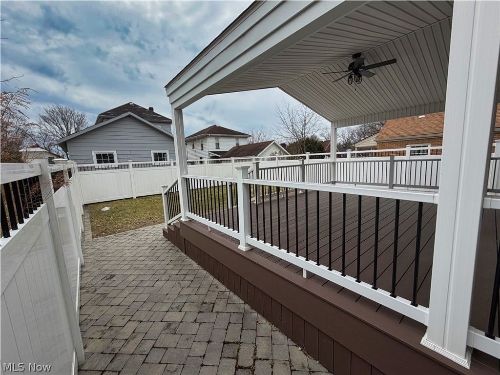 Photo of 2012 Fairmont Avenue, Steubenville, OH 43952 (MLS # 5191374)