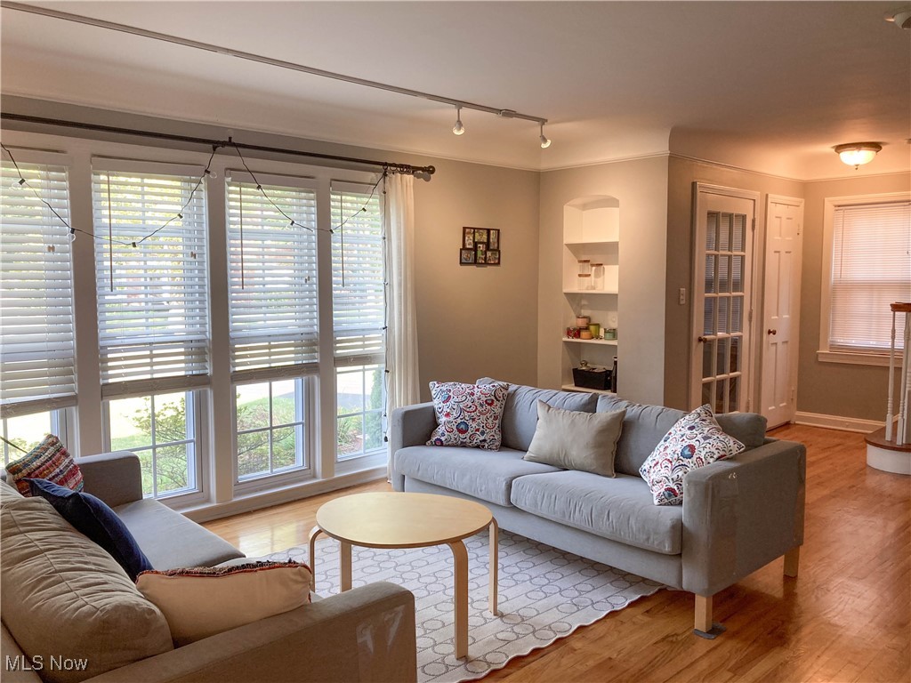 Rapid Transit Land Cos 18 - Residential