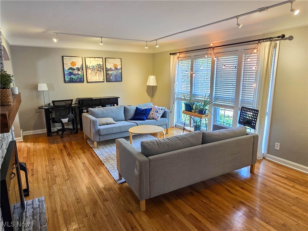 Rapid Transit Land Cos 18 - Residential