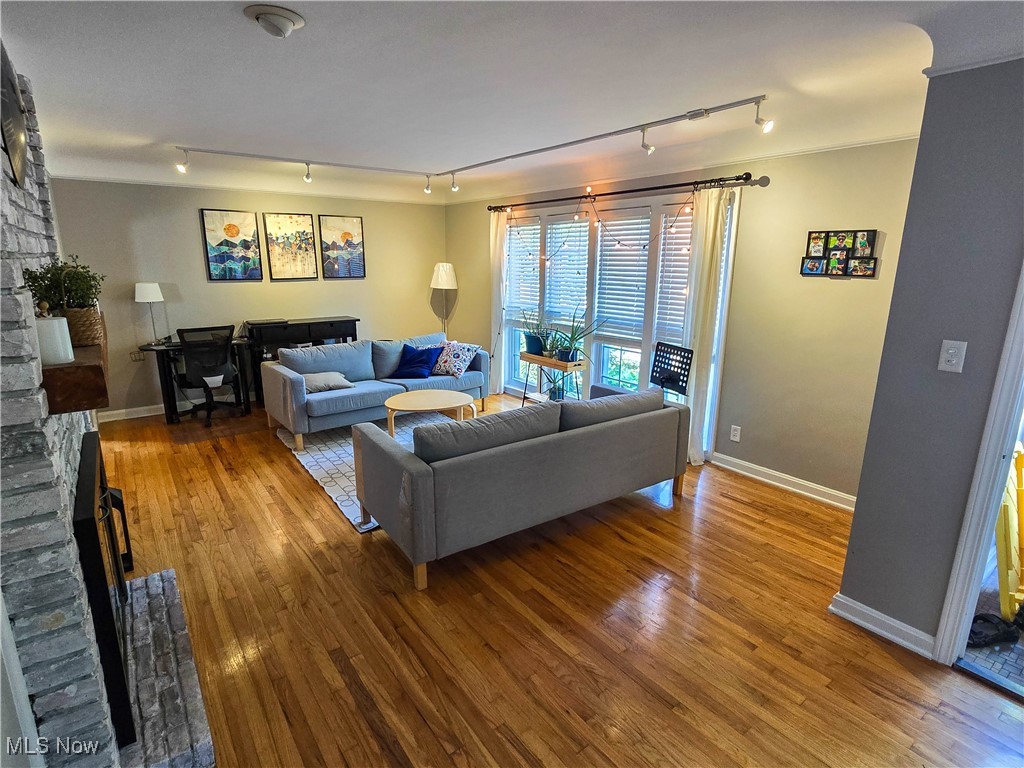 Rapid Transit Land Cos 18 - Residential