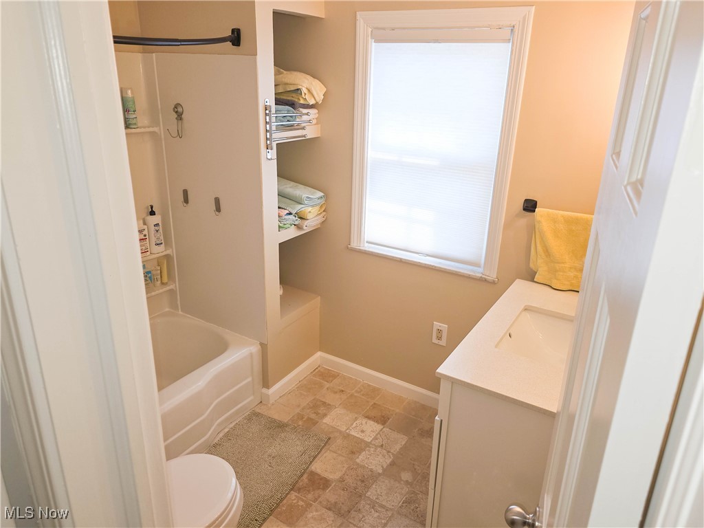 Rapid Transit Land Cos 18 - Residential