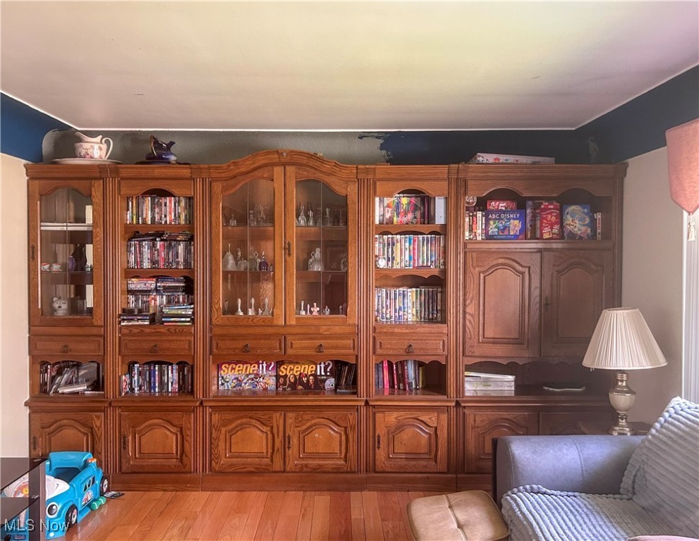 1557 W Park Avenue, Niles, Ohio image 10