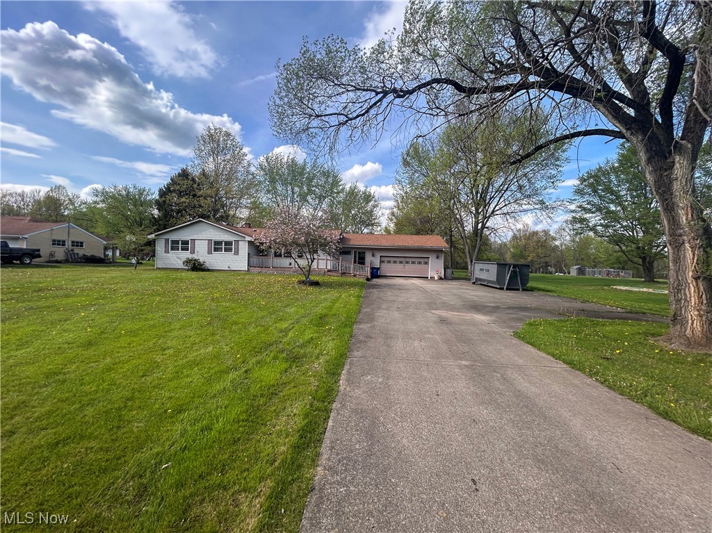 1557 W Park Avenue, Niles, Ohio image 1