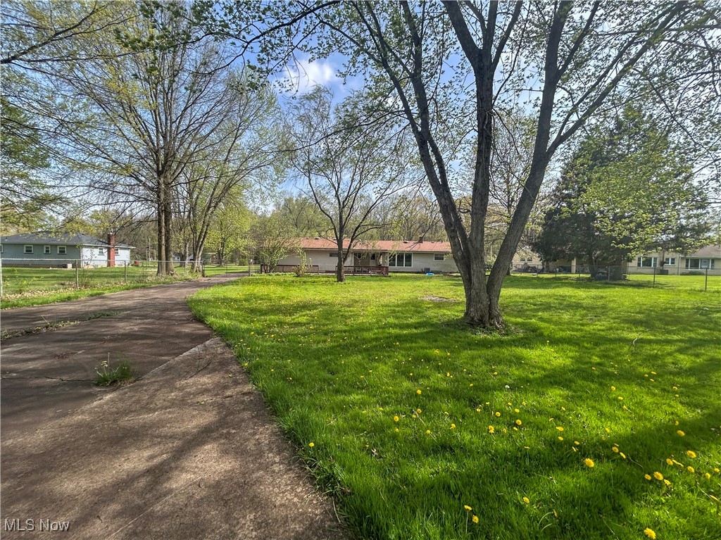 1557 W Park Avenue, Niles, Ohio image 21