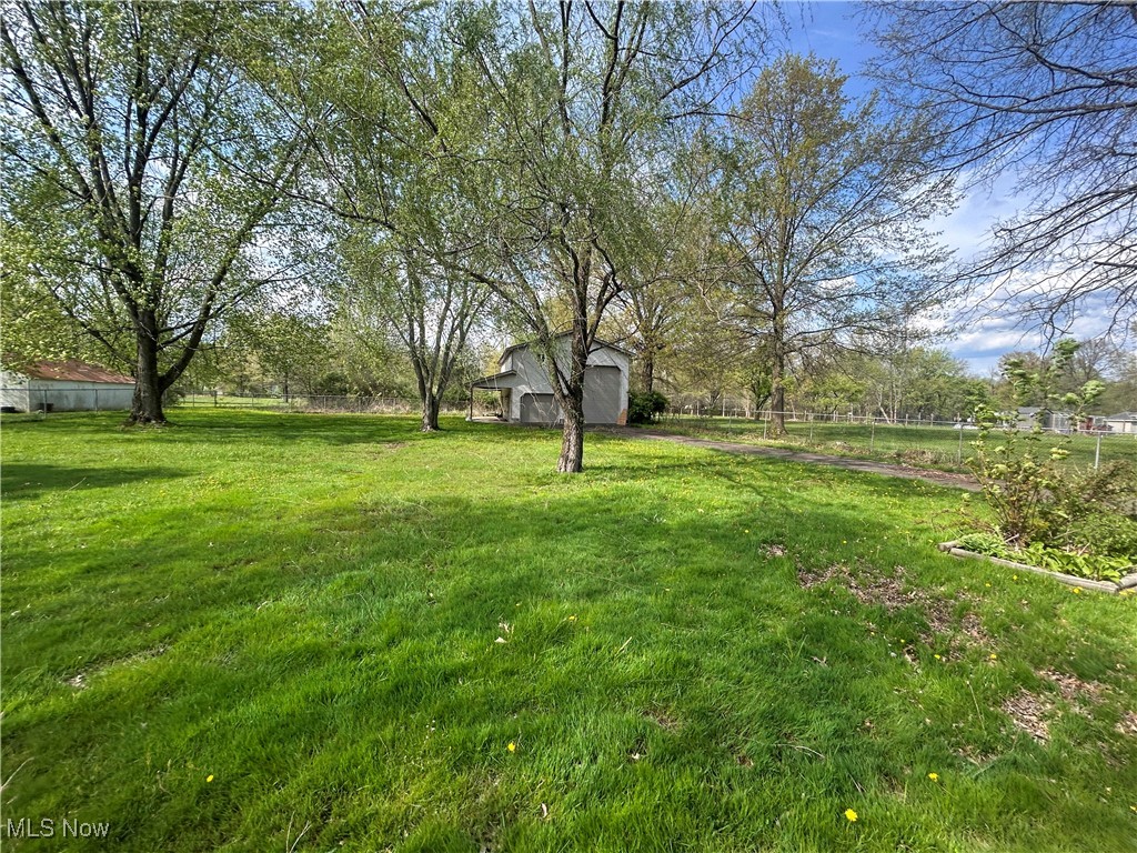 1557 W Park Avenue, Niles, Ohio image 20