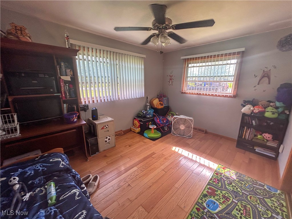1557 W Park Avenue, Niles, Ohio image 14