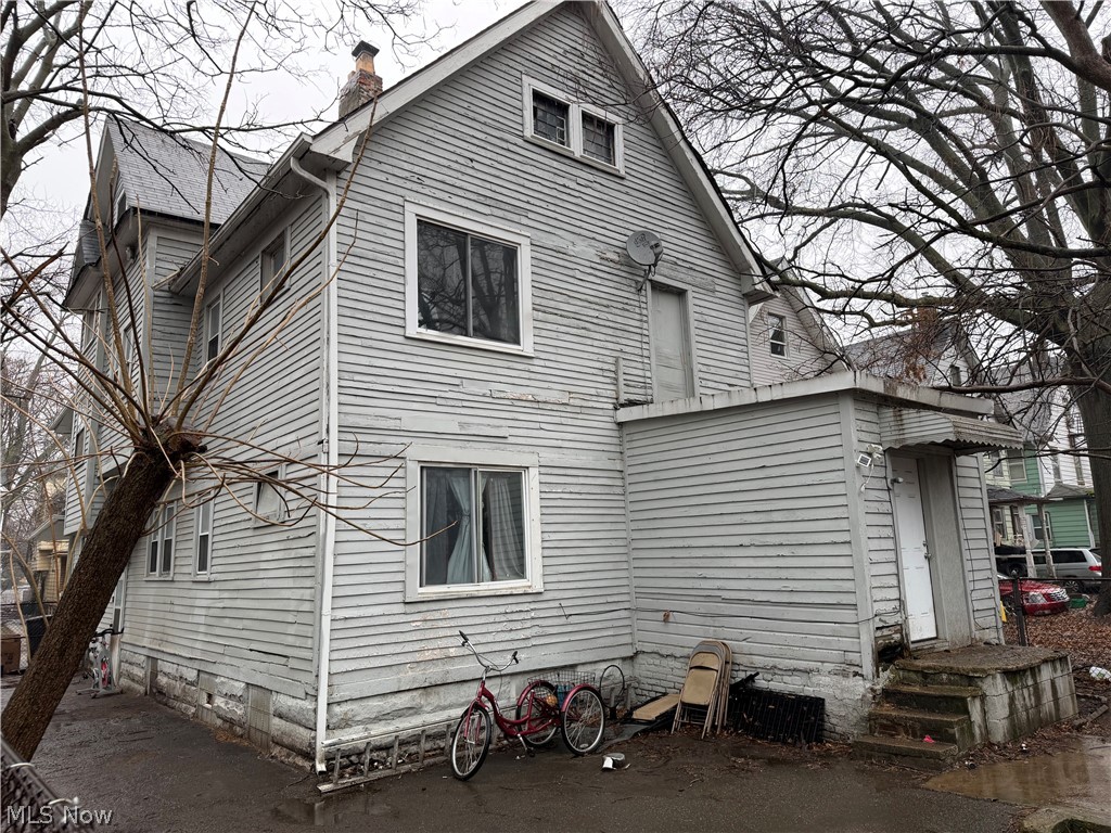 John W Taylor Cos Douglas Park - Residential Income