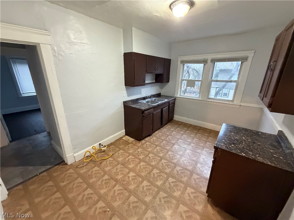 John W Taylor Cos Douglas Park - Residential Income