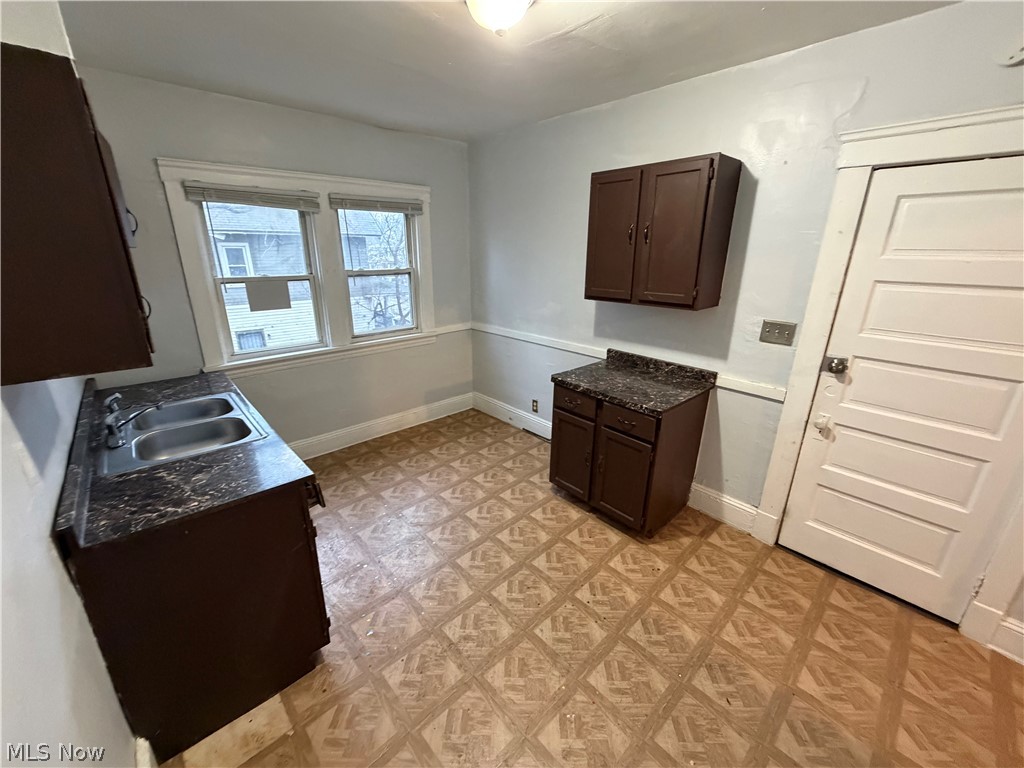 John W Taylor Cos Douglas Park - Residential Income