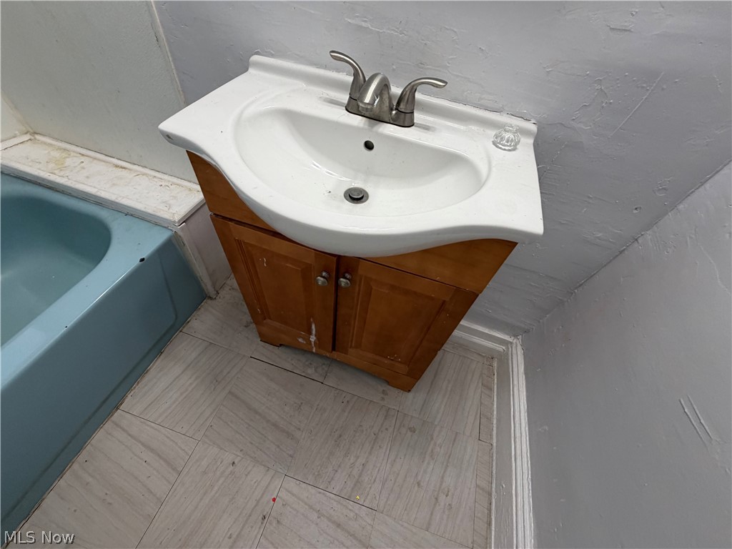 John W Taylor Cos Douglas Park - Residential Income