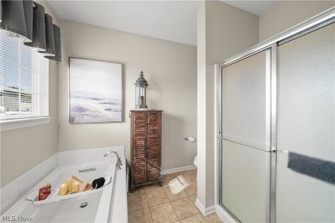 Tiny photo for 10424 Maryland Street, Aurora, OH 44202 (MLS # 5254589)