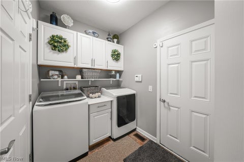 Tiny photo for 10424 Maryland Street, Aurora, OH 44202 (MLS # 5254589)
