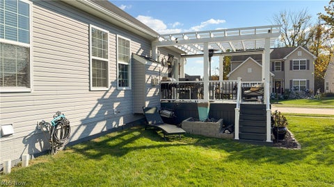 Tiny photo for 10424 Maryland Street, Aurora, OH 44202 (MLS # 5254589)