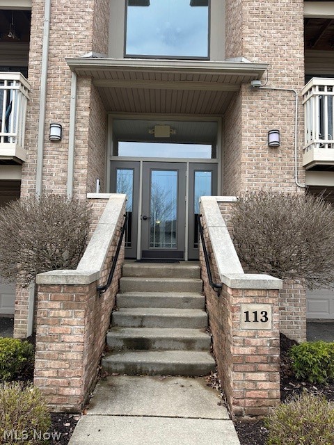 Bright, spacious and clean condo available for rent and the Enclave! Enjoy this top floor unit with vaulted ceilings, 2 bedrooms and 2 full baths. Lots of storage with 2 walk in closets. Open floor plan living with an in kitchen opens to dining area and living room. One garage space with additional locker storage. Washer and dryer in the unit stays. Available tastefully furnished if needed. **kitchen is getting new flooring!** No pets, NO SMOKING . All adult occupants must apply online for $50 credit, criminal and eviction history.