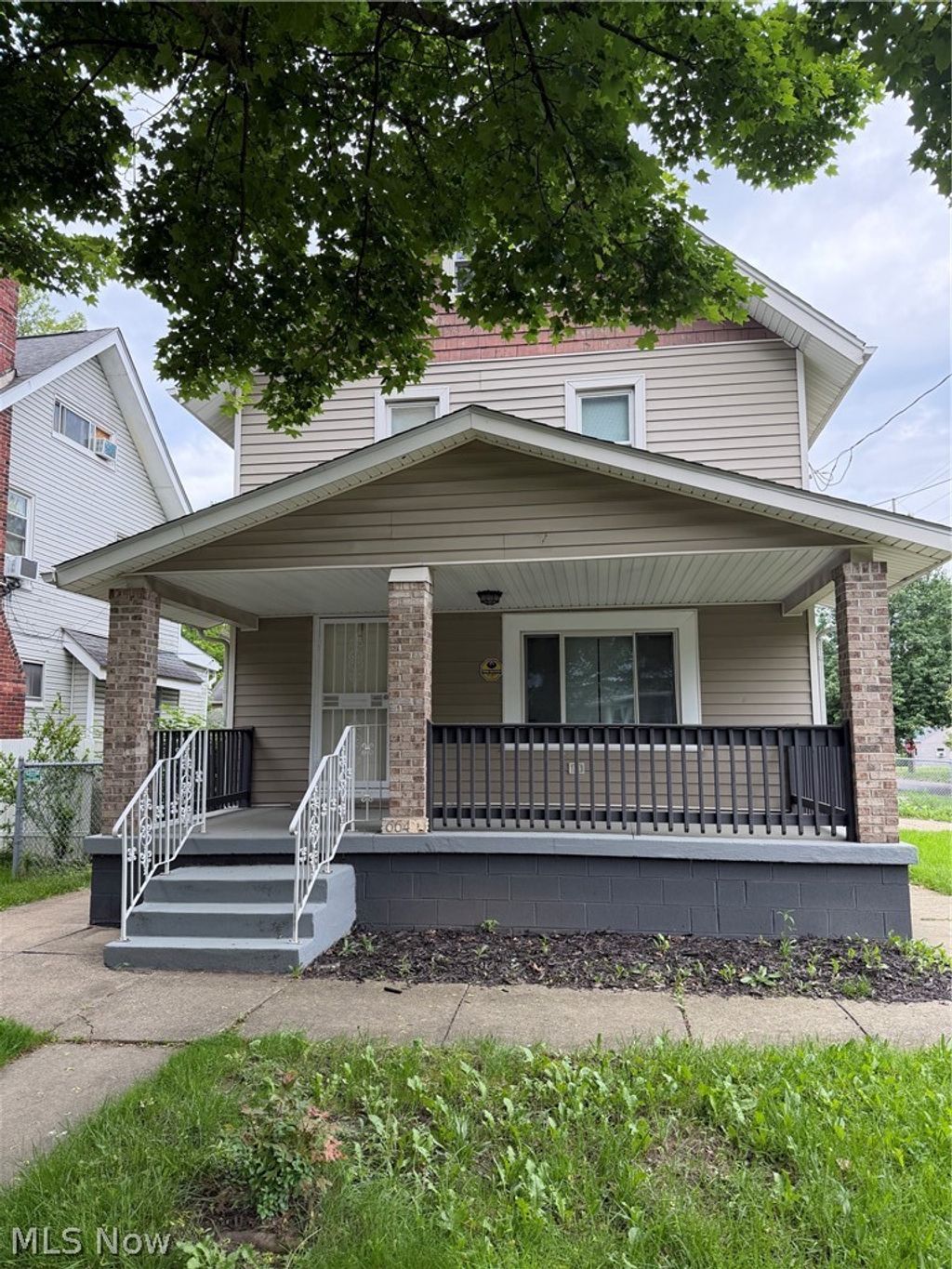 Photo of 664 Noah Avenue, Akron, OH 44320 (MLS # 5211492)