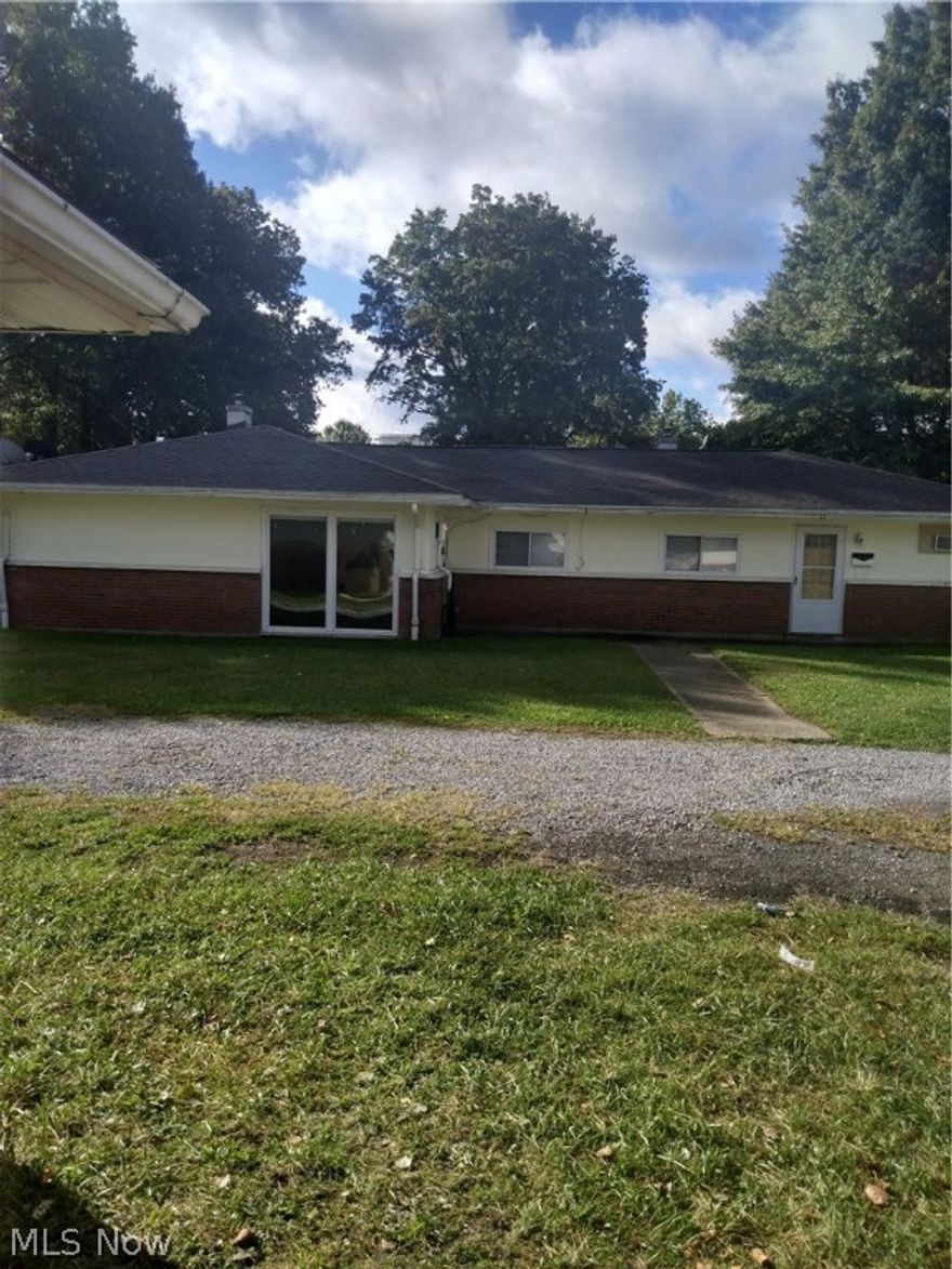 Excellent investment opportunity here with potential for great monthly income. This is a ranch duplex with a 3 bedroom, 1 bath unit and a 2 bedroom, 1 bath unit. Both units have separate laundry hookups. Tenants pay their own utilities including gas, water and electric. Owner pays lawn maintenance only. Both units were updated in 2019 including updated kitchen, flooring and paint. This duplex had a new roof put on about 8 years ago along with all new windows. Convenient location right on the borderline of Youngstown and Liberty. Access to Liberty school system. The 2br unit is currently occupied with a tenant paying $665/month, leased through the end of March 2023. The second unit was just vacated mid September. Very minimal work is needed to get it rent readied. Tenants paying $600 at time they moved out. Rentometer shows average rents for 3br in the area north of $850. Previous property manager available to continue managing and has backlog of approved applicants that would jump on t