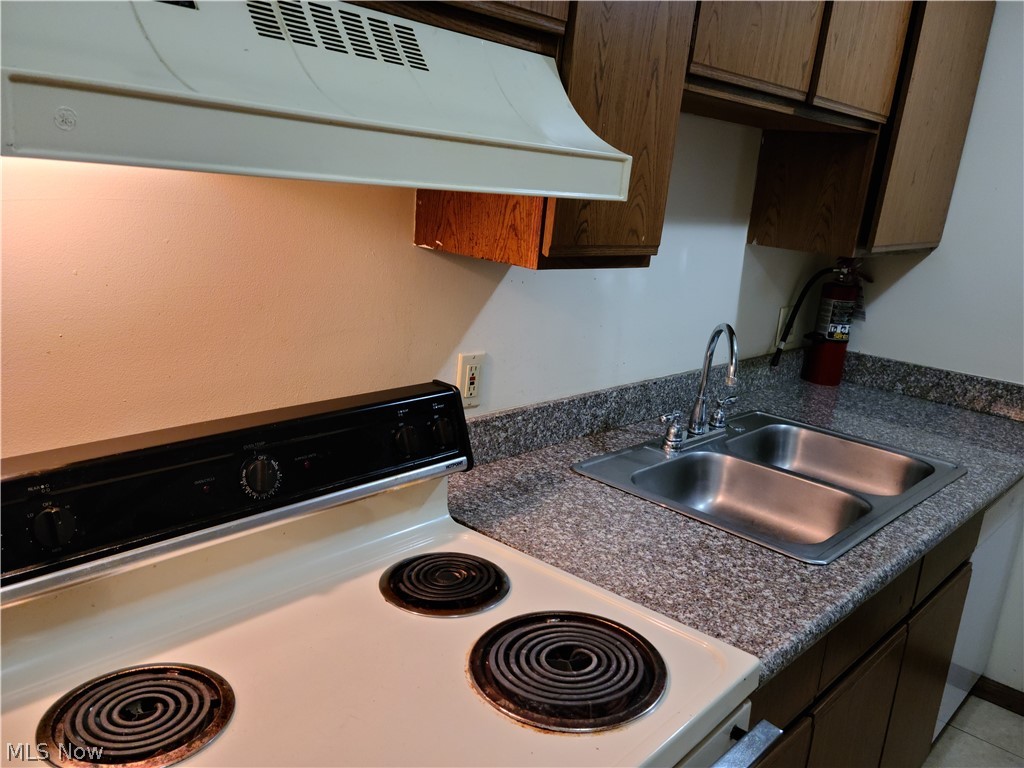 Wiley Buchtel Place - Residential Lease