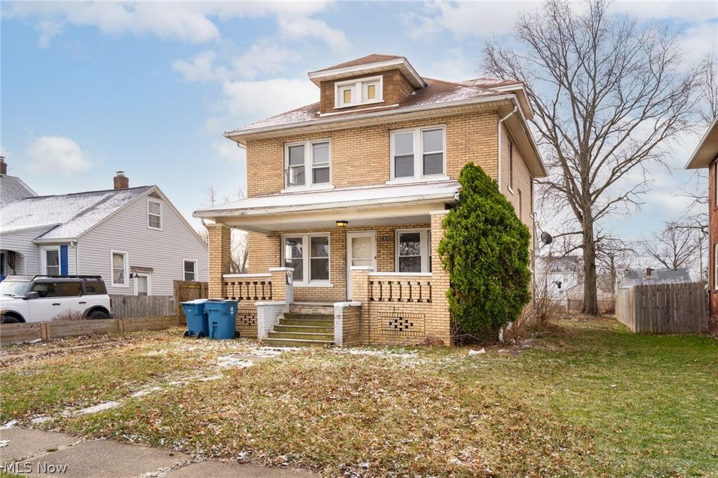 Photo of 1816 E 34th Street, Lorain, OH 44055 (MLS # 5195540)