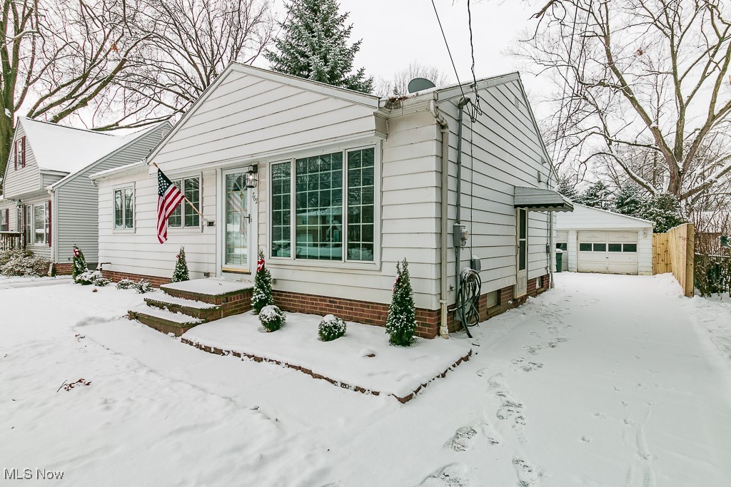 762 E 305th Street, Willowick, Ohio image 38