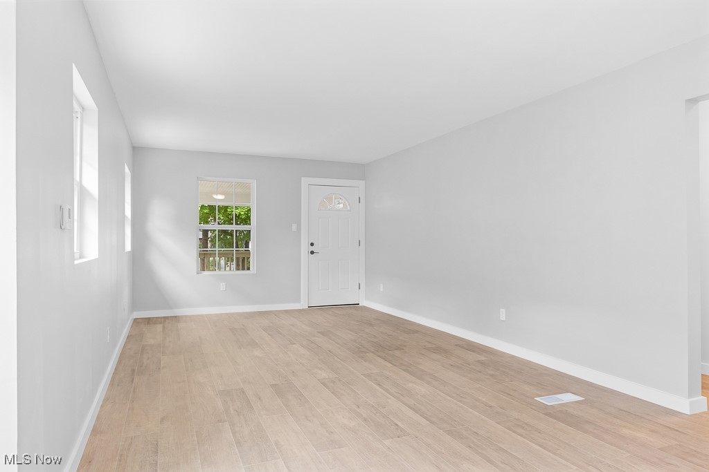 617 Sanford Avenue, Akron, Ohio image 11