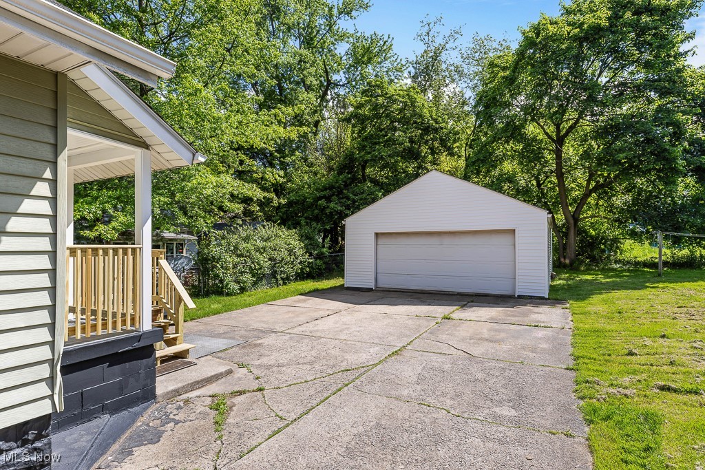 617 Sanford Avenue, Akron, Ohio image 38