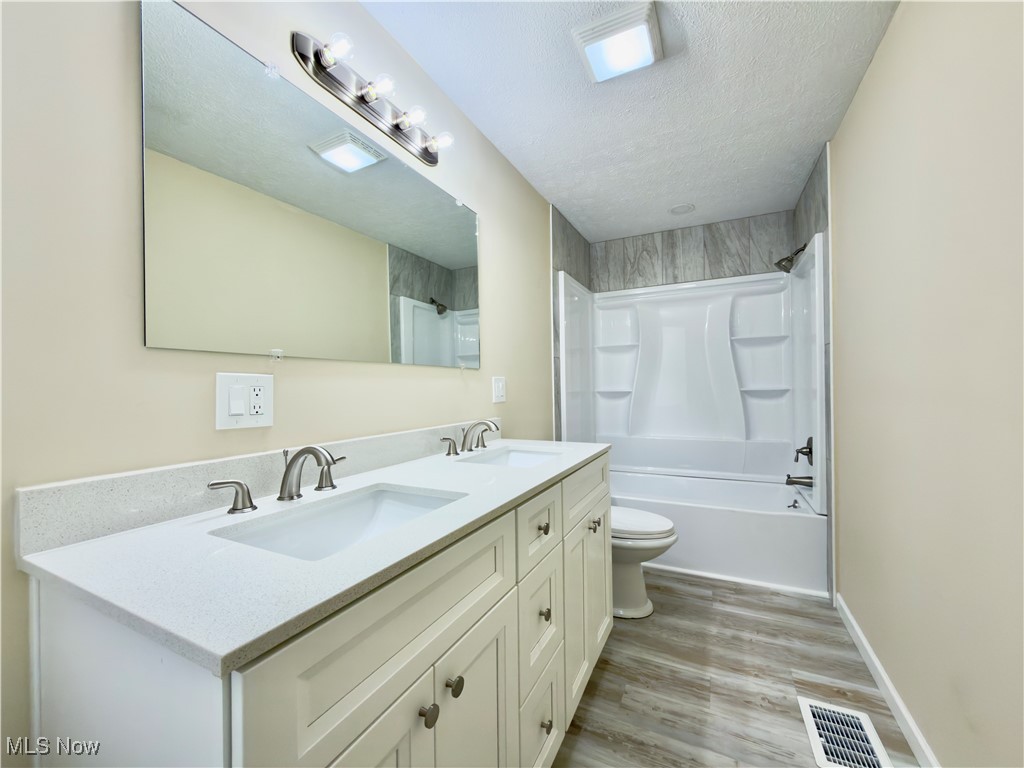 City/Mentor 08 - Residential