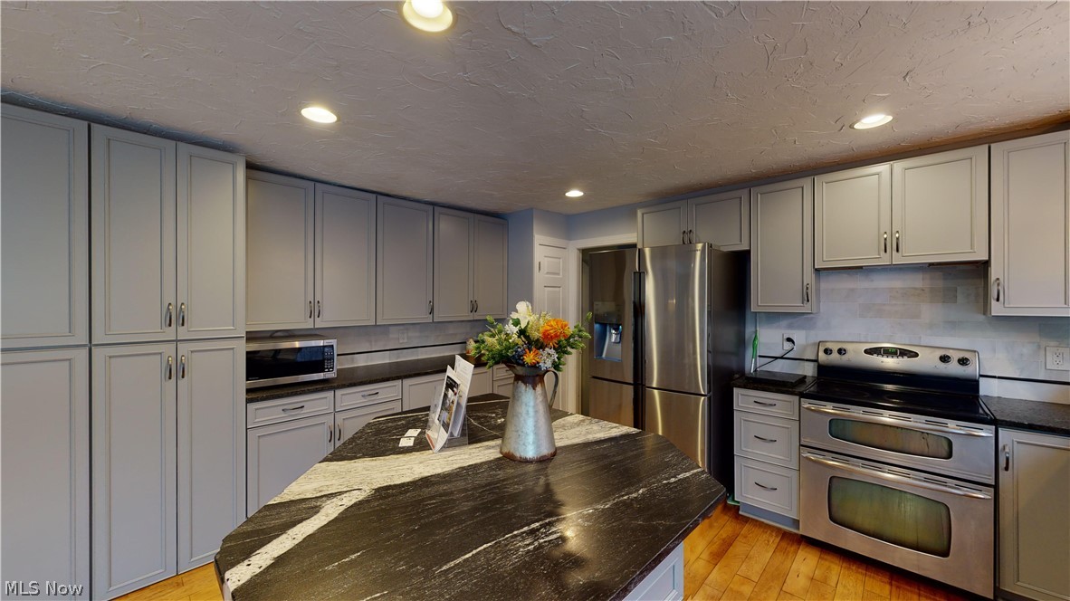 Rivers Edge Homeowner Association - Residential