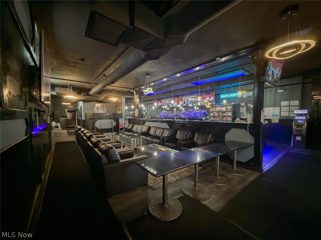 Canton - Commercial Sale