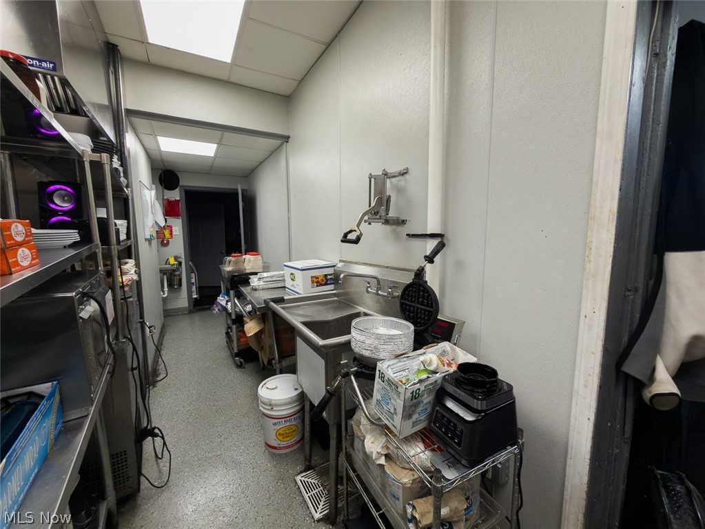 Canton - Commercial Sale