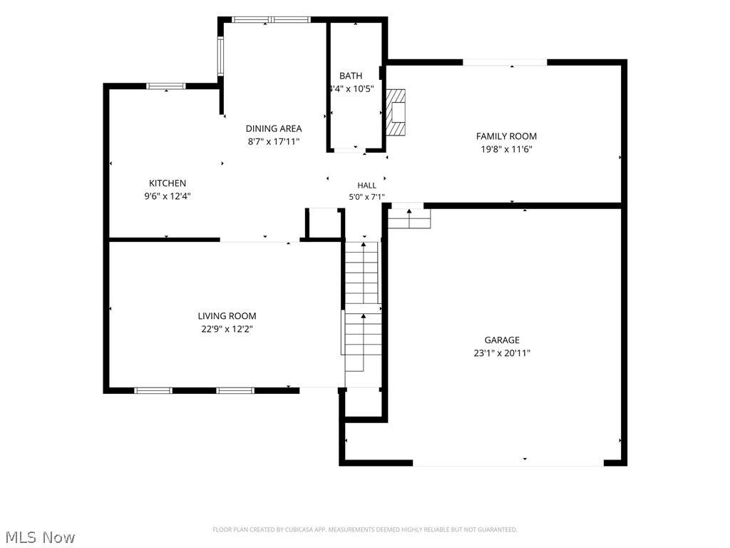 Photo of 5668 Perry Hills Drive SW, Canton, OH 44706 (MLS # 5221740)