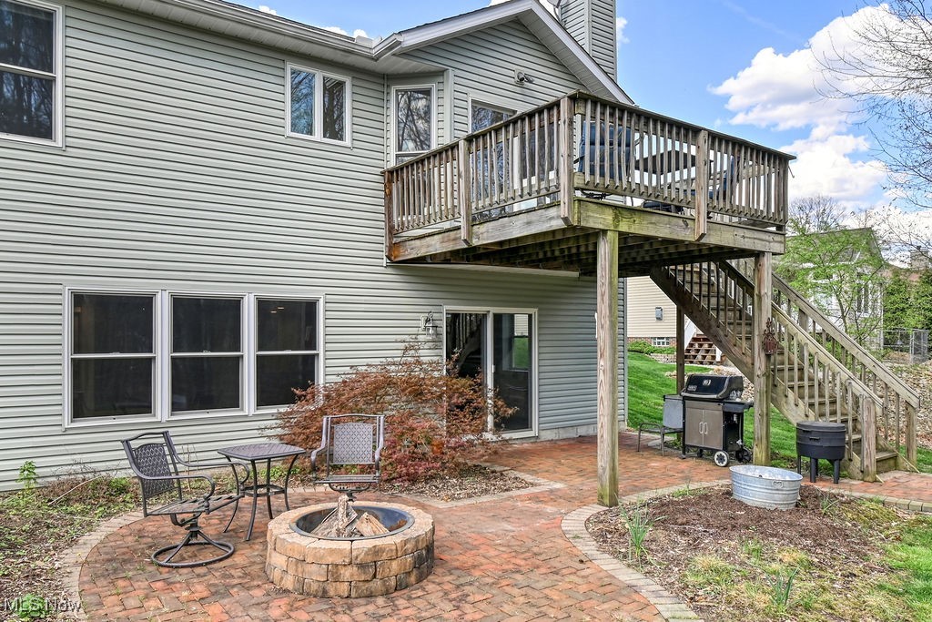 1366 Nicholas Drive, Kent, Ohio image 4