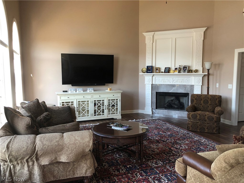 Glenmoor Estates - Residential