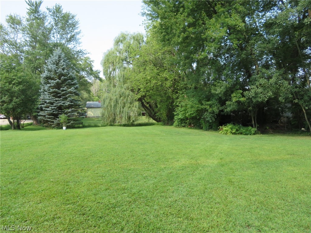 Cowles Lake - Residential