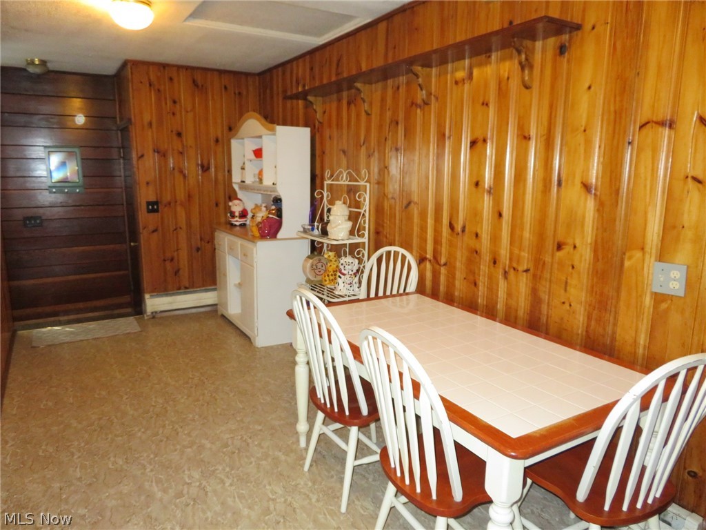 Cowles Lake - Residential