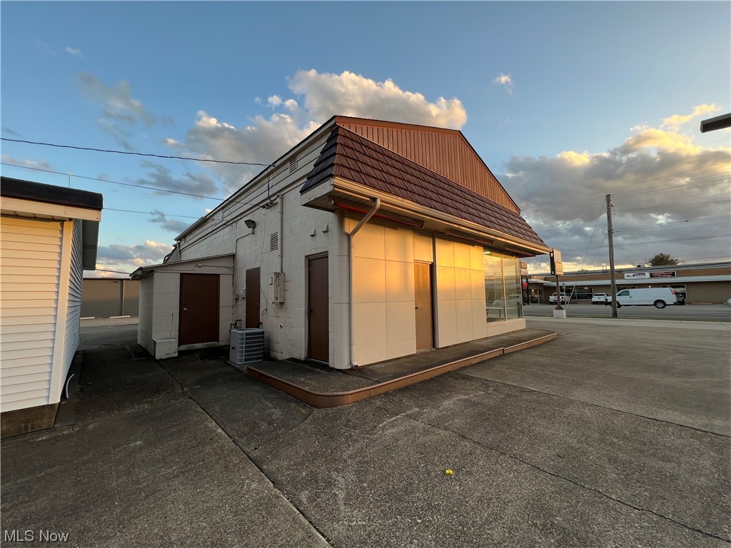 Dover - Commercial Lease