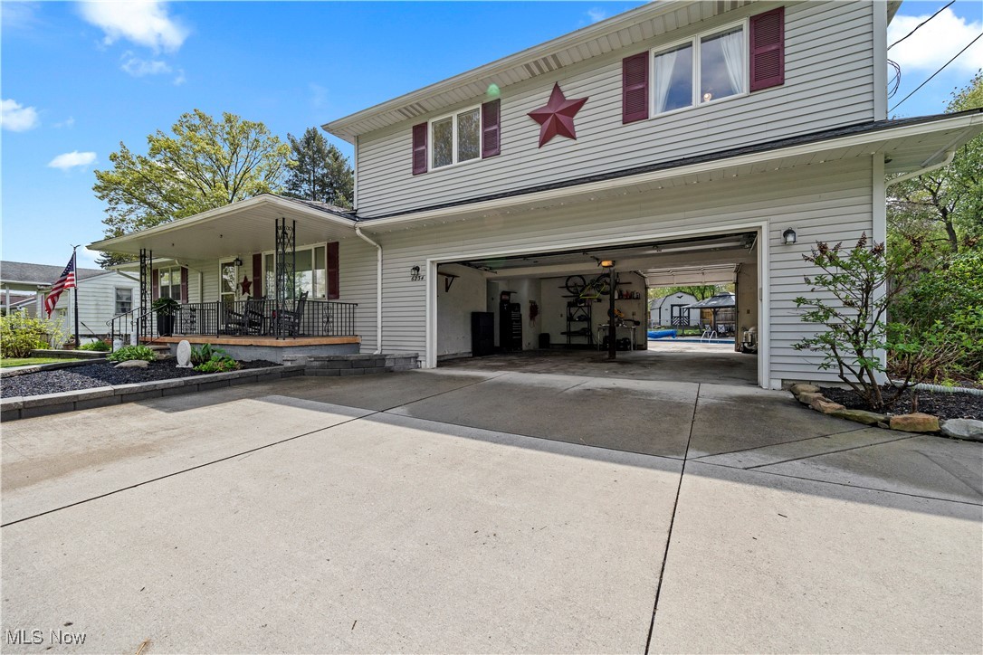 6234 Elyria Avenue, Elyria, Ohio image 35